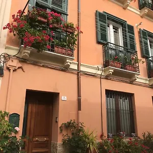 https://casa-adriana-cagliari.in-sardinia.net